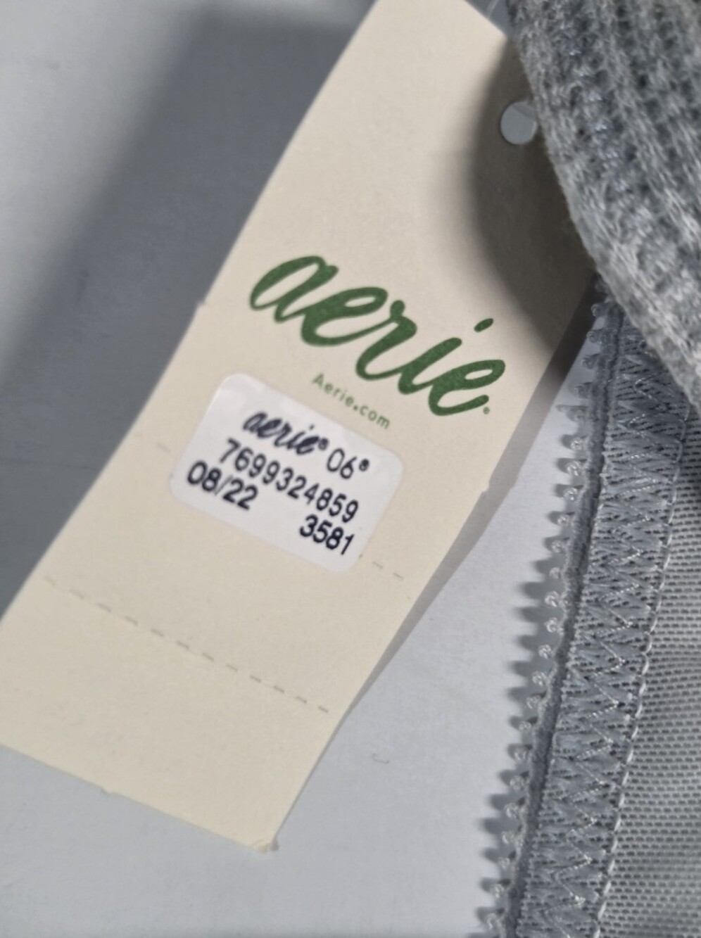 NWT aerie Gray Ribbed Cropped Tank - Picture 11 of 12